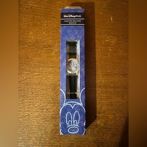 Walt Disney World Limited Release Blue Mickey Mouse Watch-New